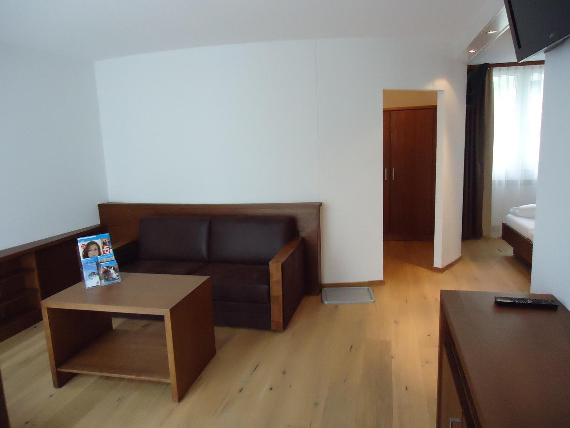Hotel Quellenhof 3*